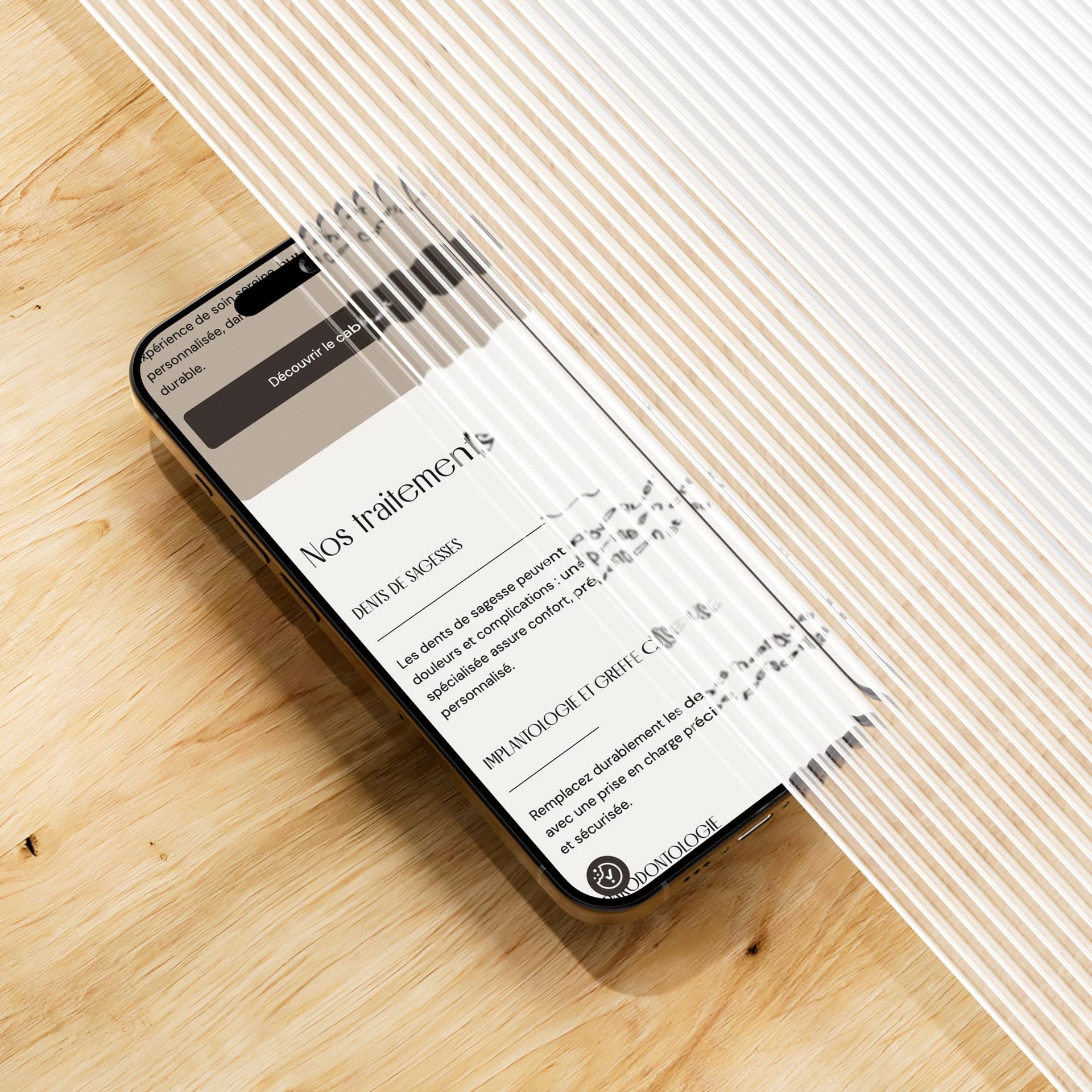 Mockup iPhone Cabinet Dentaire de la Paix - Traitements